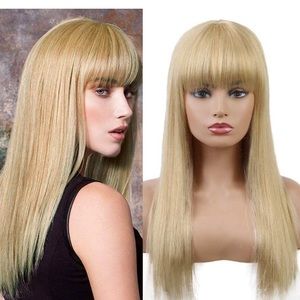 Blonde wig with bangs